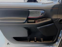 Ford Expedition Tremor 4x4 2026 — side view