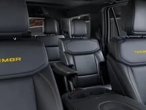Ford Expedition Tremor 4x4 2027 — side view