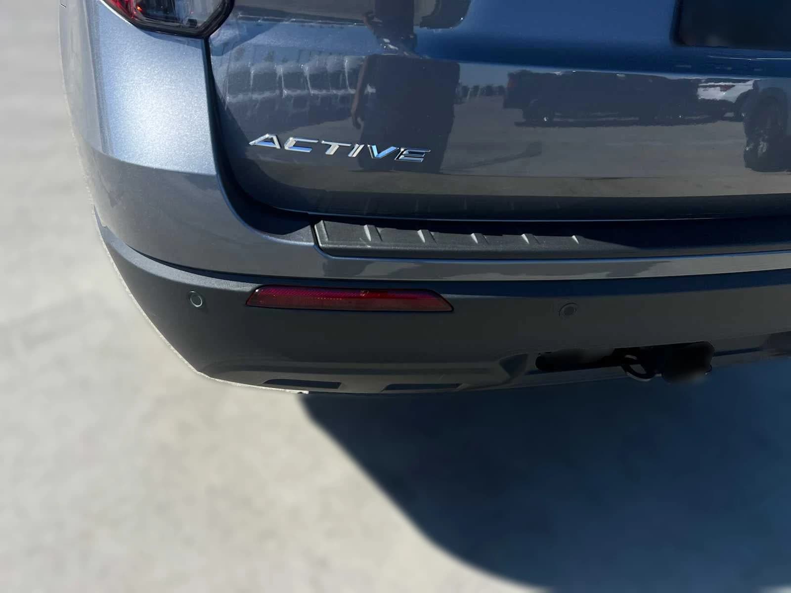 Ford Explorer Active w/200A Pkg RWD 2026 — side view