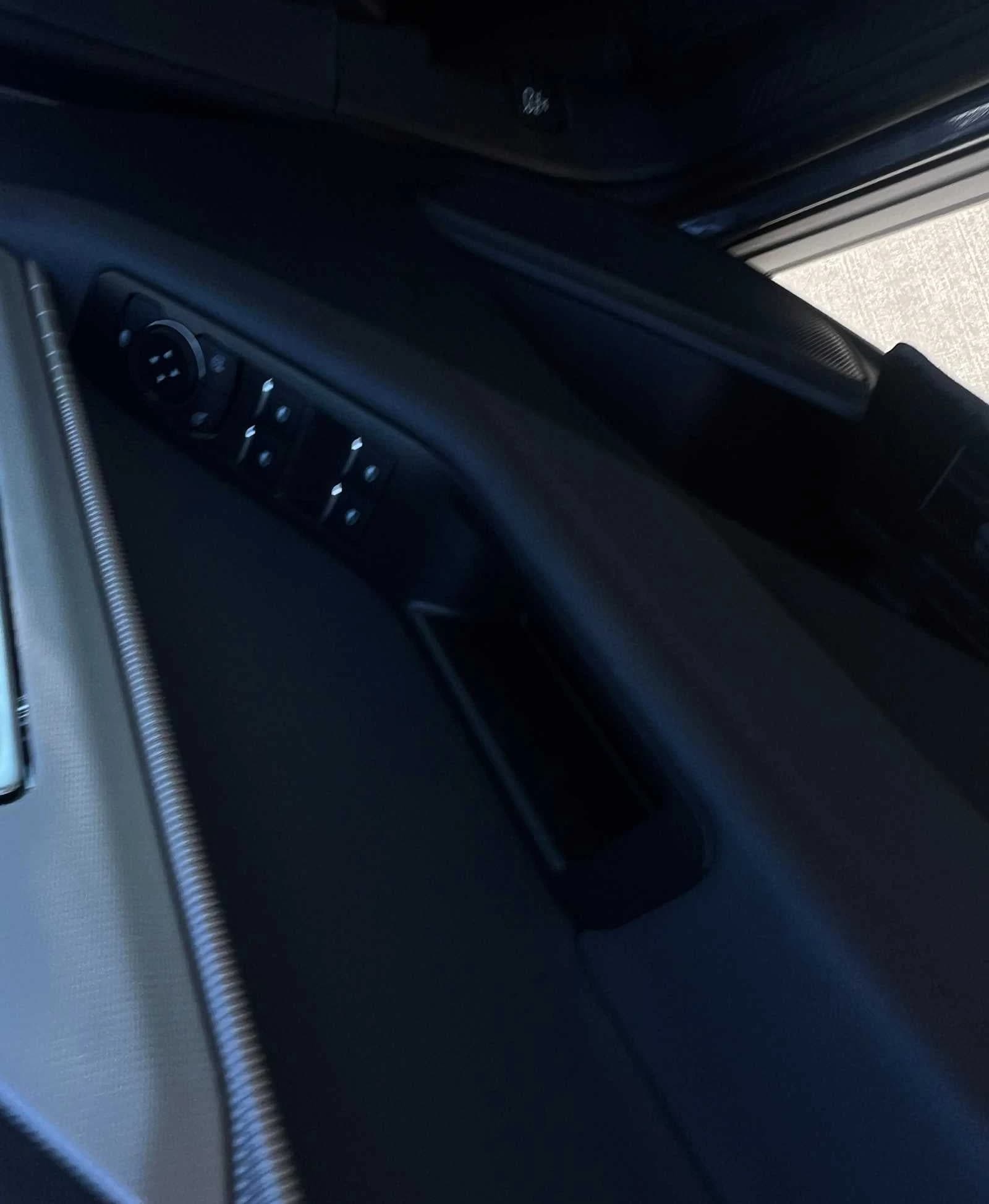 Ford Explorer Active w/200A Pkg RWD 2026 — side view