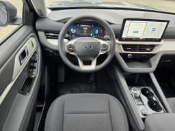 Ford Explorer Active w/200A Pkg RWD 2026 — side view