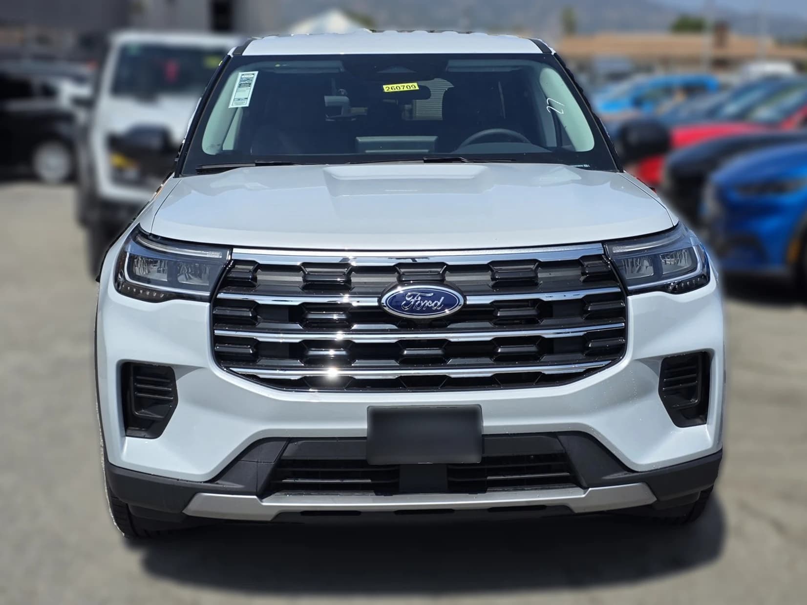Ford Explorer Active w/100A Pkg RWD 2026 — side view