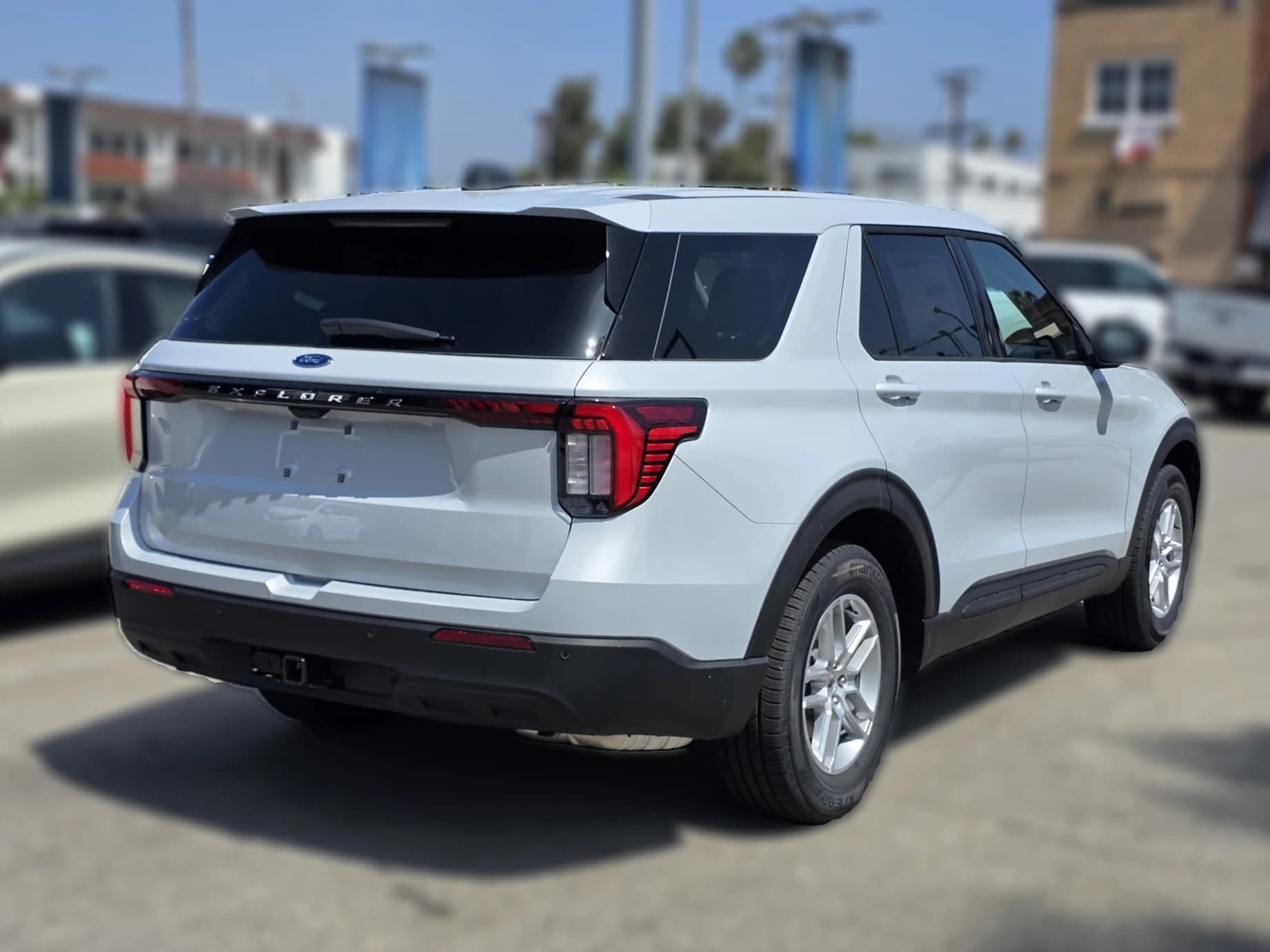 Ford Explorer Active w/100A Pkg RWD 2026 — side view