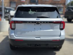 Ford Explorer Active w/100A Pkg RWD 2026 — side view
