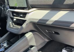 Ford Explorer Active w/100A Pkg RWD 2026 — side view