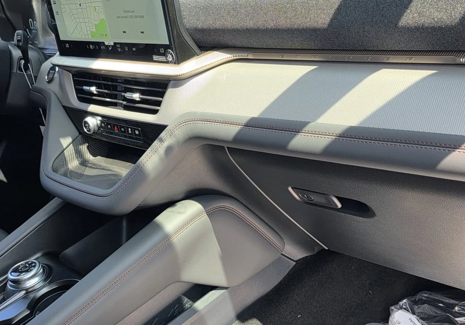Ford Explorer Active w/100A Pkg RWD 2026 — side view