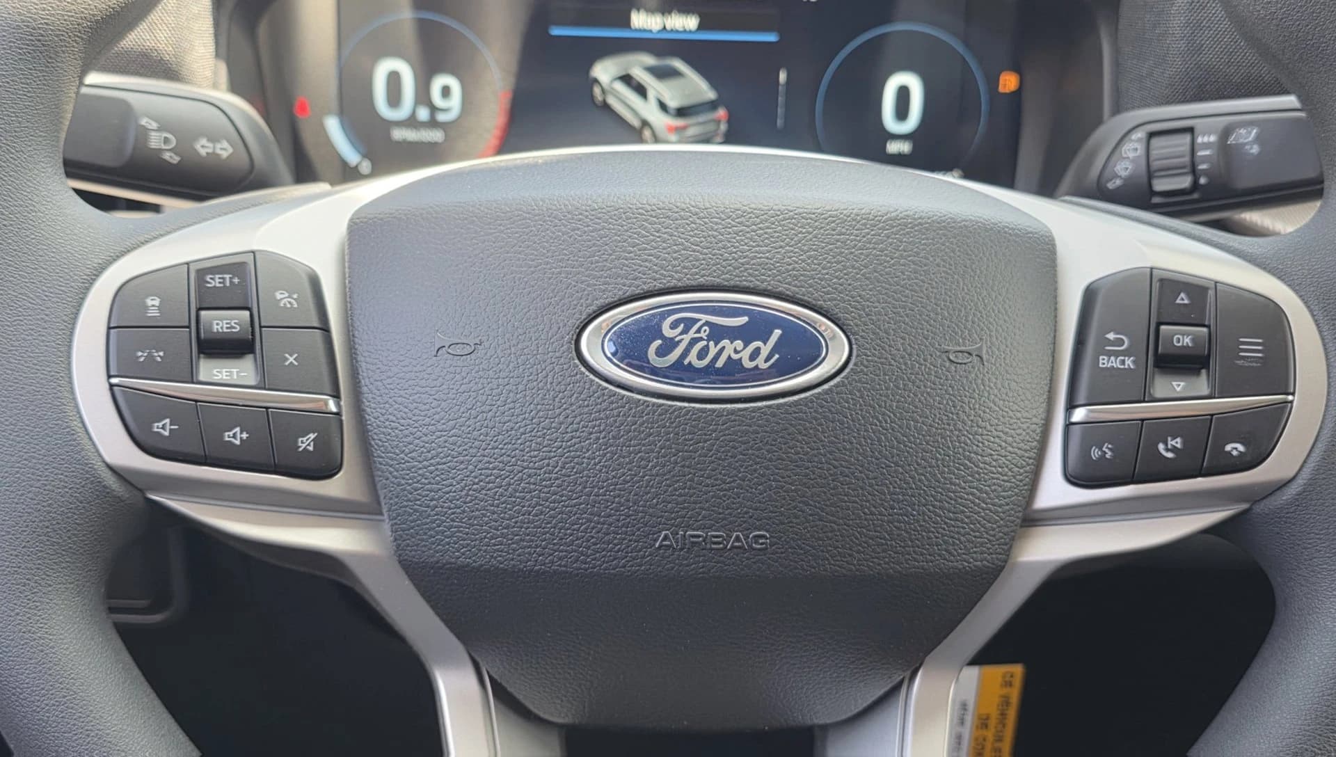 Ford Explorer Active w/100A Pkg RWD 2026 — side view