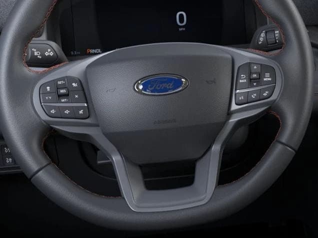 Ford Explorer Active w/100A Pkg RWD 2026 — side view