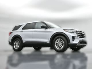 Ford Explorer Active w/100A Pkg RWD