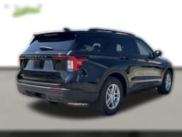 Ford Explorer Active w/200A Pkg RWD 2026 — side view