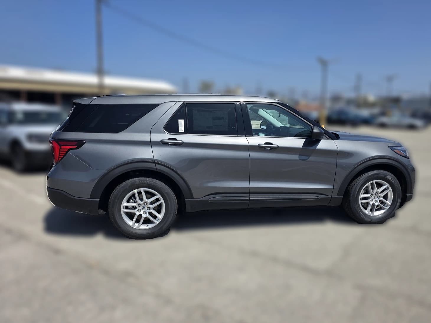 Ford Explorer Active w/100A Pkg RWD 2026 — side view