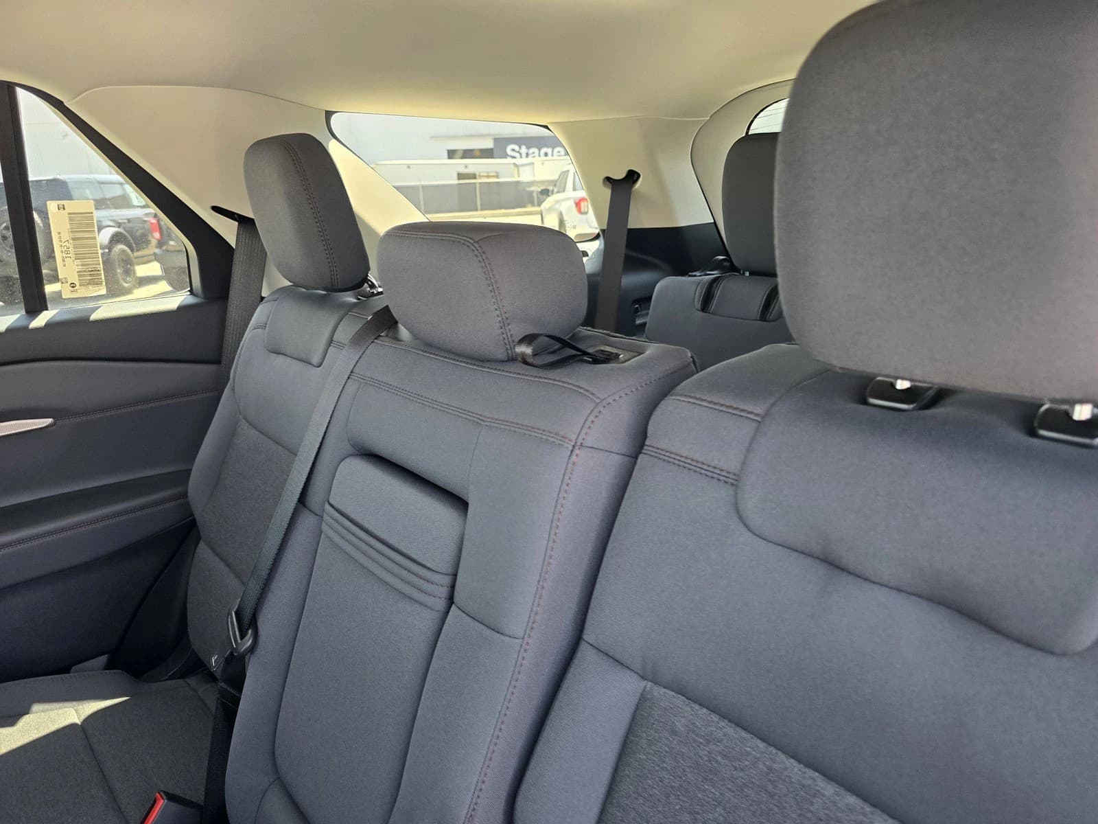 Ford Explorer Active w/100A Pkg RWD 2026 — side view