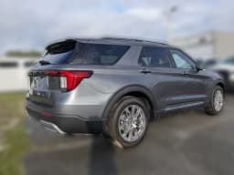 Ford Explorer Platinum RWD 2026 — side view