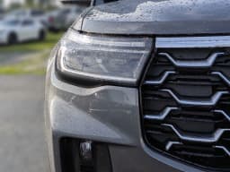 Ford Explorer Platinum RWD 2026 — side view
