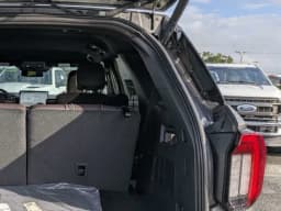Ford Explorer Platinum RWD 2026 — side view