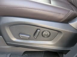 Ford Explorer Platinum RWD 2026 — side view