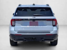 Ford Explorer ST-Line RWD 2026 — side view