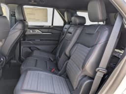 Ford Explorer ST-Line RWD 2026 — side view