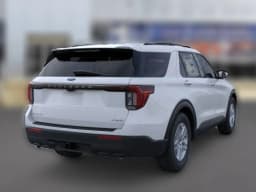 Ford Explorer Active w/200A Pkg 4WD 2026 — side view