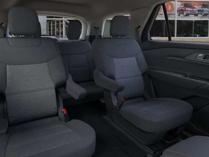Ford Explorer Active w/200A Pkg 4WD 2026 — side view