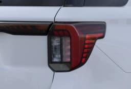 Ford Explorer Active w/200A Pkg 4WD 2026 — side view