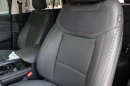 Ford Explorer Active w/200A Pkg 4WD 2026 — side view