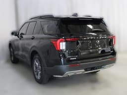 Ford Explorer Active w/200A Pkg 4WD 2026 — side view