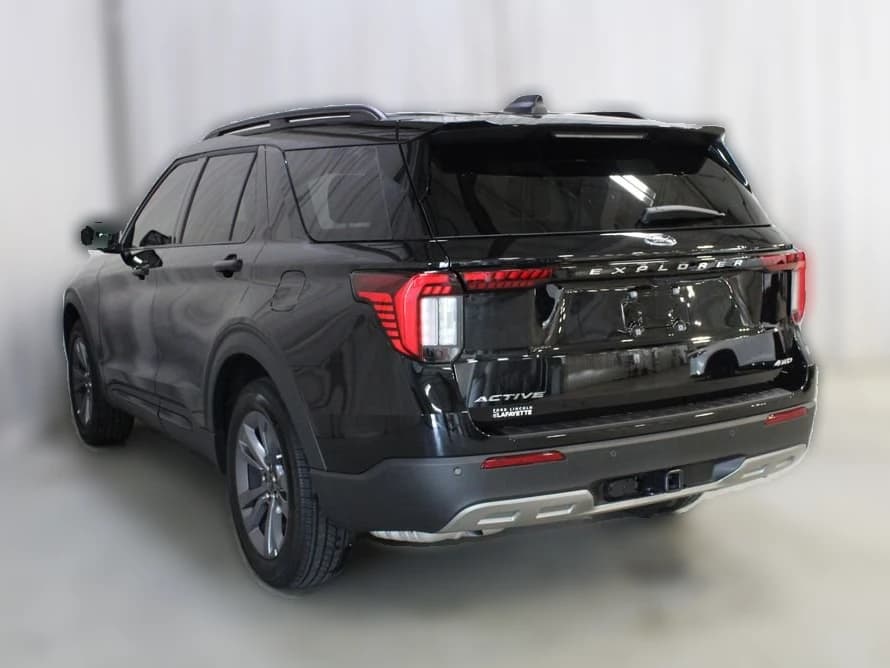 Ford Explorer Active w/200A Pkg 4WD 2026 — side view