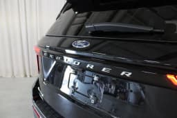 Ford Explorer Active w/200A Pkg 4WD 2026 — side view
