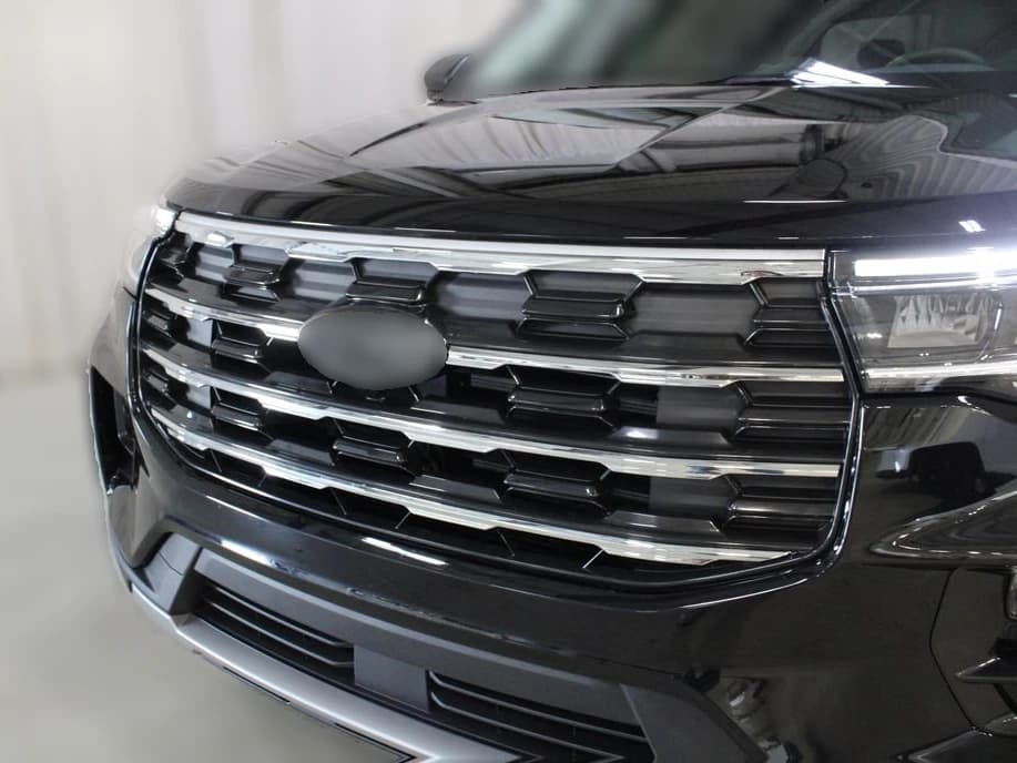 Ford Explorer Active w/200A Pkg 4WD 2026 — side view