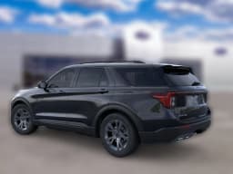 Ford Explorer Active w/200A Pkg 4WD 2026 — side view