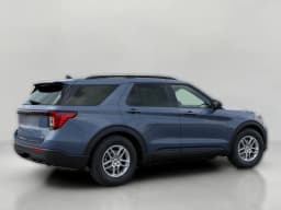 Ford Explorer Active w/100A Pkg 4WD 2027 — side view