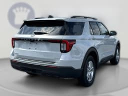 Ford Explorer Active w/200A Pkg 4WD 2026 — side view