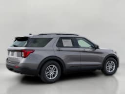Ford Explorer Active w/100A Pkg 4WD 2027 — side view