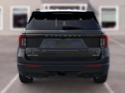 Ford Explorer Active w/200A Pkg 4WD 2026 — side view