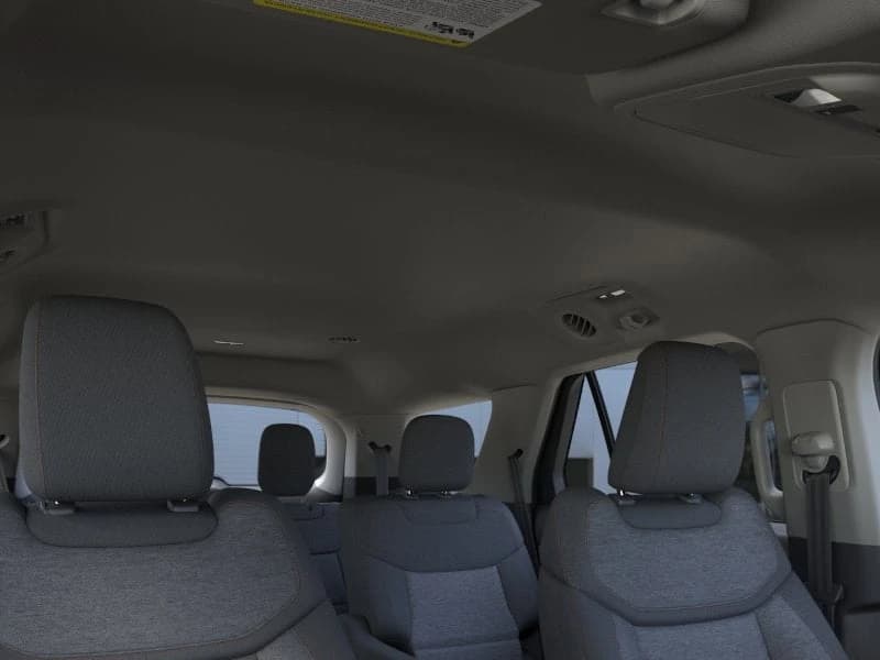 Ford Explorer Active w/200A Pkg 4WD 2026 — side view