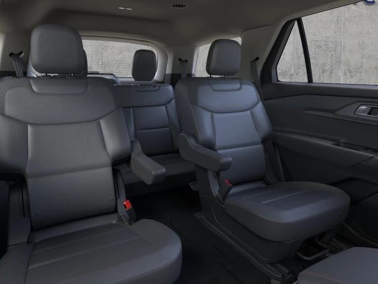 Ford Explorer Active w/200A Pkg 4WD 2026 — side view