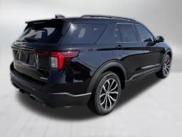 Ford Explorer ST-Line 4WD 2026 — side view