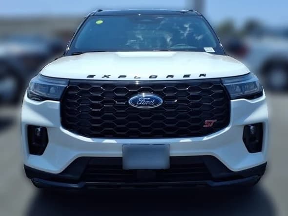 Ford Explorer ST RWD 2025 — side view