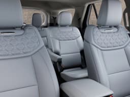 Ford Explorer Platinum 4WD 2027 — side view