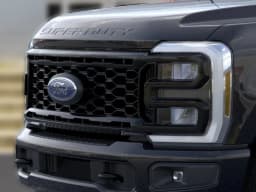 Ford Super Duty F-250 SRW XL 4WD Crew Cab 6.75' Box 2026 — side view