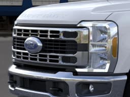 Ford Super Duty F-250 SRW XLT 4WD Crew Cab 6.75' Box 2026 — side view
