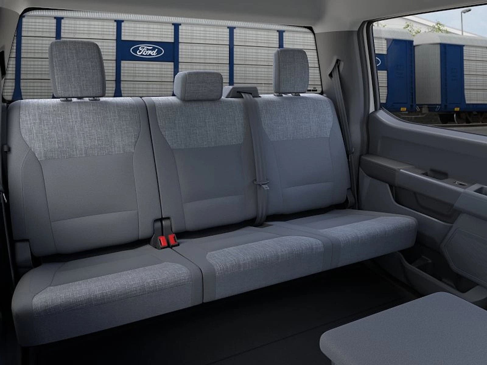 Ford Super Duty F-250 SRW XLT 4WD Crew Cab 6.75' Box 2026 — side view