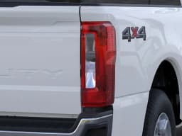 Ford Super Duty F-250 SRW XLT 4WD Crew Cab 6.75' Box 2026 — side view