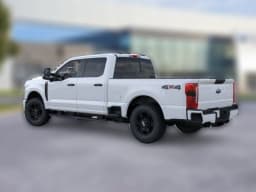 Ford Super Duty F-250 SRW XL 4WD Crew Cab 6.75' Box 2026 — side view