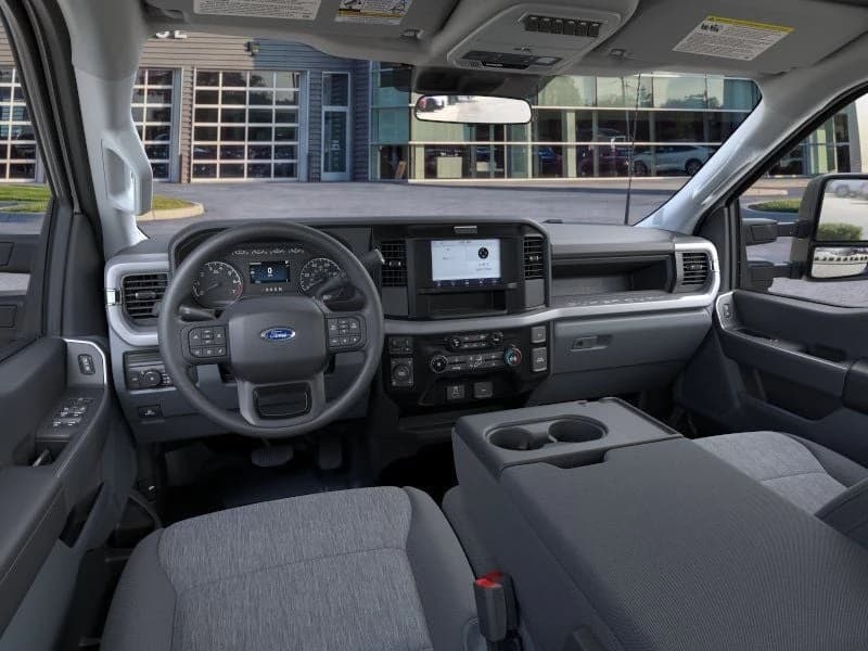 Ford Super Duty F-250 SRW XL 4WD Crew Cab 6.75' Box 2026 — side view