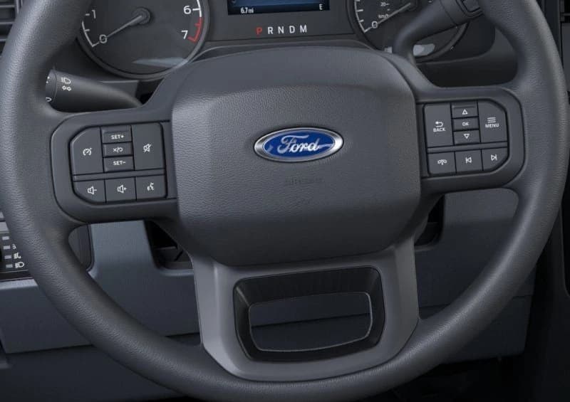 Ford Super Duty F-250 SRW XL 4WD Crew Cab 6.75' Box 2026 — side view