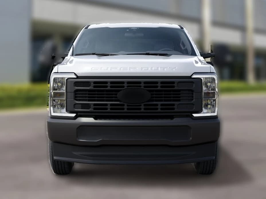 Ford Super Duty F-250 SRW XL 4WD Crew Cab 6.75' Box 2027 — side view
