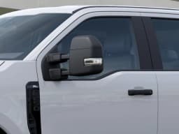 Ford Super Duty F-250 SRW XL 4WD Crew Cab 6.75' Box 2027 — side view