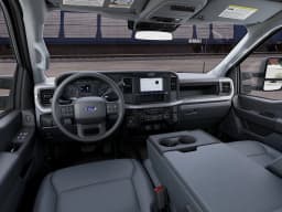 Ford Super Duty F-250 SRW XL 4WD Crew Cab 6.75' Box 2027 — side view